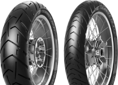 Grande plano da banda de rodagem Metzeler Tourance Next 2 130/80 R17 65 V Rear TL