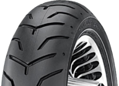 Grande plano da banda de rodagem Dunlop D407 180/55 B18 80 H Rear TL H-D