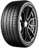 Grande plano da banda de rodagem Firestone Firehawk Sport 245/45 R20 103 Y XL, FR