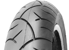 Grande plano da banda de rodagem Deli Tire Storm SP SB-106R 130/90-15 66 P Rear TL M/C