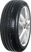Grande plano da banda de rodagem Pirelli P Zero (PZ4) 225/40 R19 93 Y RUN ON FLAT R-F, XL, *, L.S.