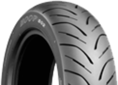 Grande plano da banda de rodagem Bridgestone B 03 120/80-14 58 S Front TL M/C G