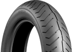 Grande plano da banda de rodagem Bridgestone G 853 130/70 R18 63 H Front TL G