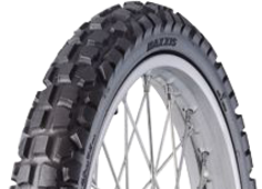 Grande plano da banda de rodagem Maxxis M6033 3.00-21 51 P Front TT NHS